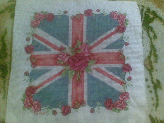 Работа «Флаг Великобритании с розами»