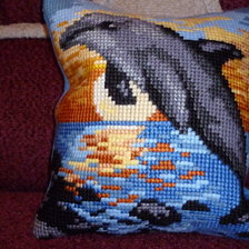 Работа «Дельфин на закате»