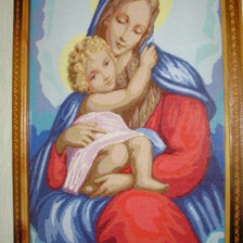 Работа «Божья матерь с младенцем»