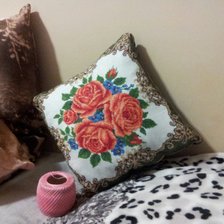 Работа «винтажная подушка с розами»