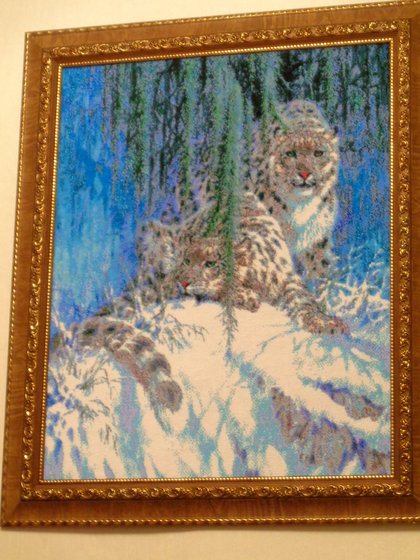 Работа «Снежные барсы (полная зашивка бисером)»