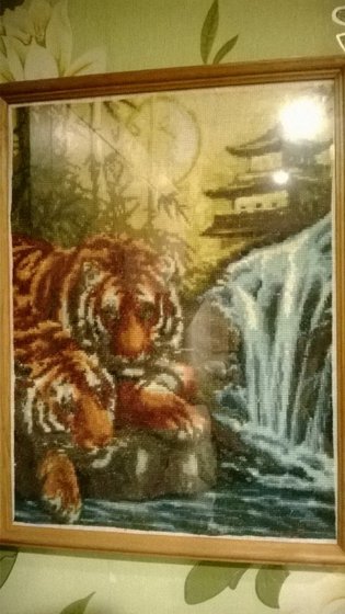 Работа «Тигры у водопада»