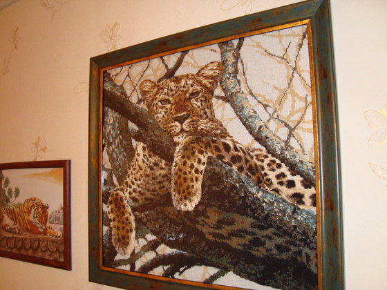 Работа «Леопард на ветке»
