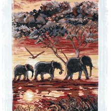 Работа «Триптих "Слоны идут на водопой (2)".»