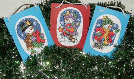 Работа «"Снеговички на елку"»