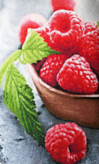 Работа «Ягода малина  нас к себе манила...»