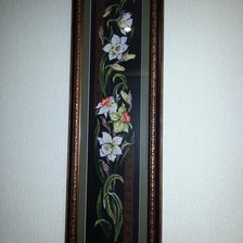 Работа «Вышитые нарциссы»