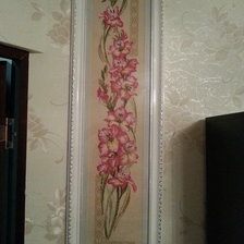 Работа «Вышитые гладиолусы»