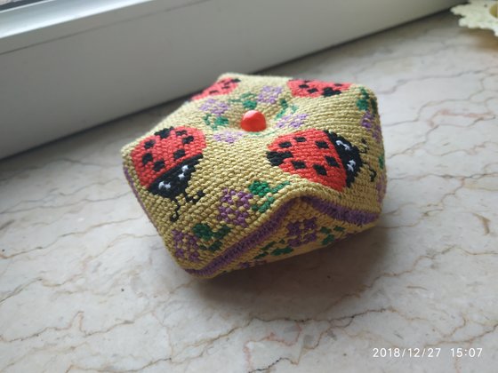 Работа «Бискорню " Божья коровка"»