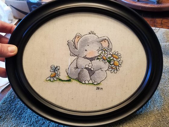 Работа «Слоник с цветочком»