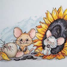 Работа «"Мышки с подсолнухом"»