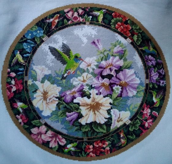 Работа «Цветы и колибри»