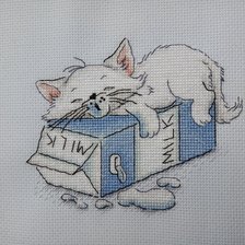 Работа «Наелся молока котенок»