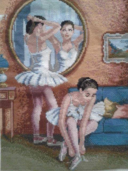 Работа «Bailarina en espejo»