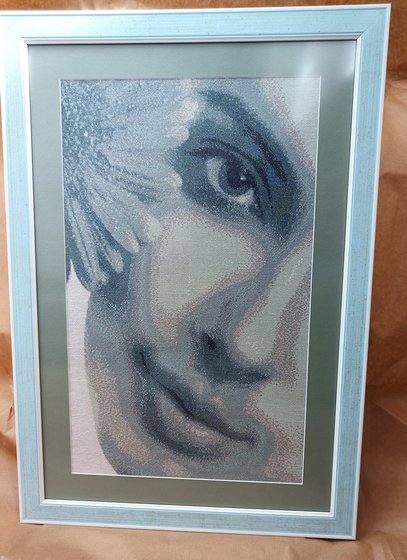 Работа «Девушка с цветком.»