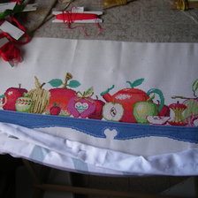 Работа «яблочная полка»