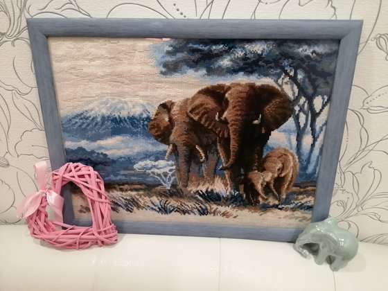 Работа «Слоны в Саванне»