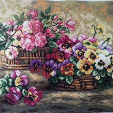 Работа «Цветы в корзине»