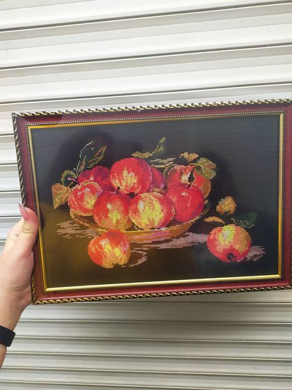 Работа «Яблоки»