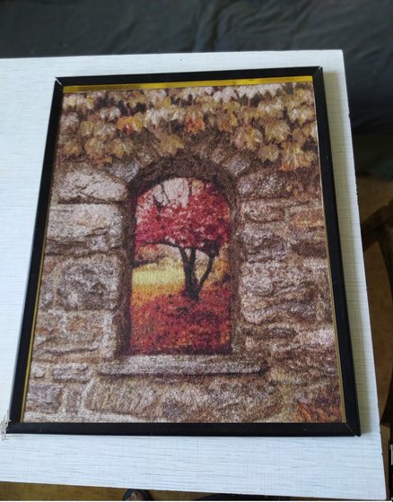 Работа «Окно в стене»