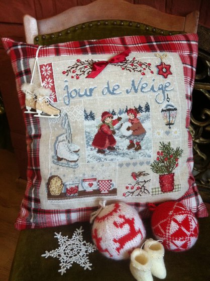 Работа «Подушка "Снежный день"»