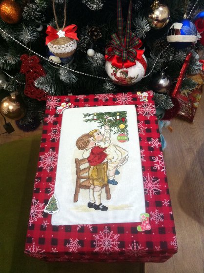 Работа «Коробка для елочных игрушек»