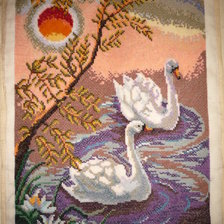 Работа «Лебеди осенью»