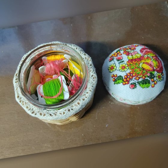 Работа «Игольница»