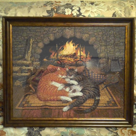 Работа «коты возле камина»