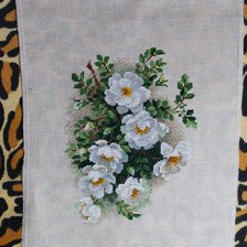 Работа «Белый шиповник. Набор от Риолис.»