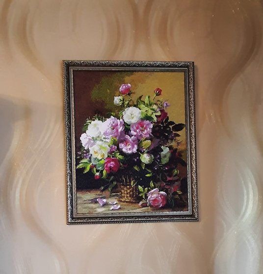 Работа «Корзина с розами»