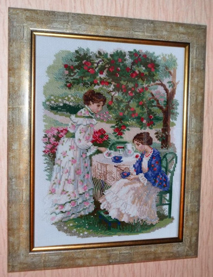 Работа «Чай под яблоней»