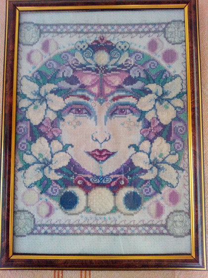 Работа «Мать Луна»