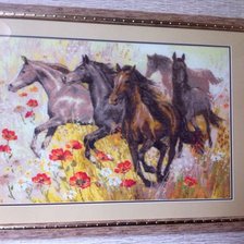 Работа «Лошади на маковом поле»