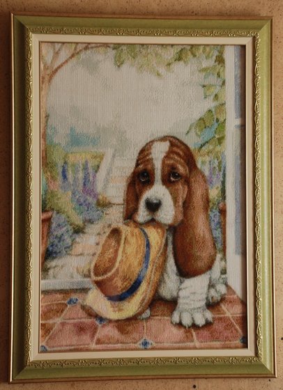 Работа «Собачка со шляпой»