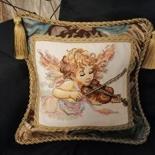 Работа «Подушка "Ангел со скрипкой"»
