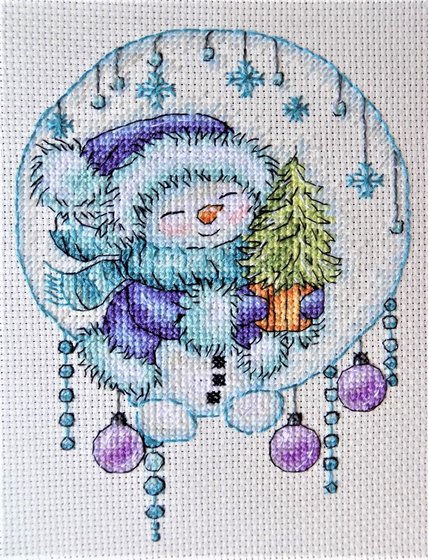 Работа «Снеговичок с ёлкой.»