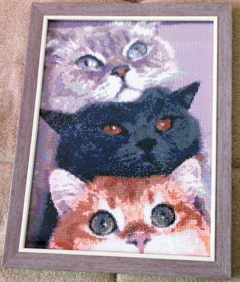 Работа «Сытые котики.»