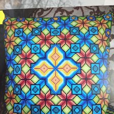 Работа «Подушка с ромбами»