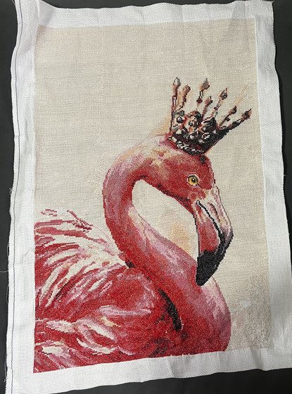 Работа «фламинго в короне»