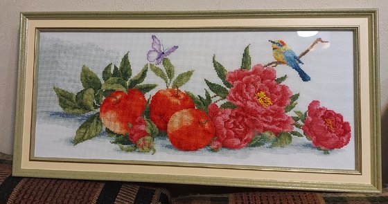 Работа «Яблоки и пионы из кол. З Р»