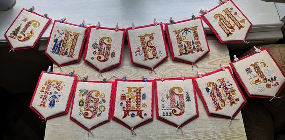 Работа «Флажки "С Новым Годом!"»