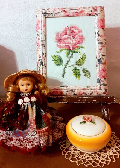 Работа «Из серии "Бабушкин комод"»