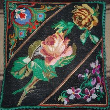 Работа «Подушка с розой»