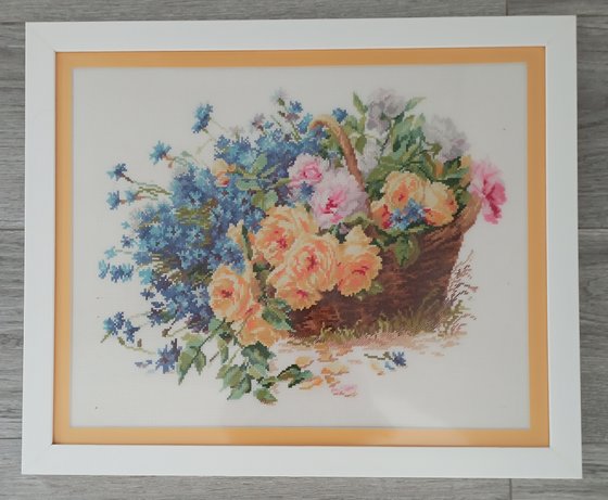 Работа «Розы и васильки»