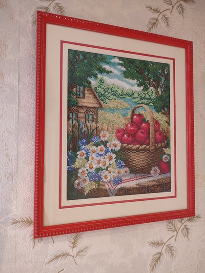 Работа «Вышивка бисером "Яблоки в лукошке"»