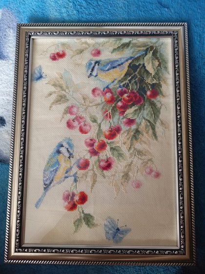 Работа «Синицы и вишня»