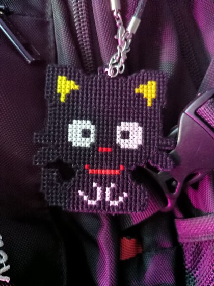 Работа «Котик-фамильяр»