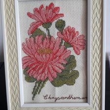 Работа «Хризантемы»