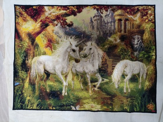 Работа «Семья единорогов»